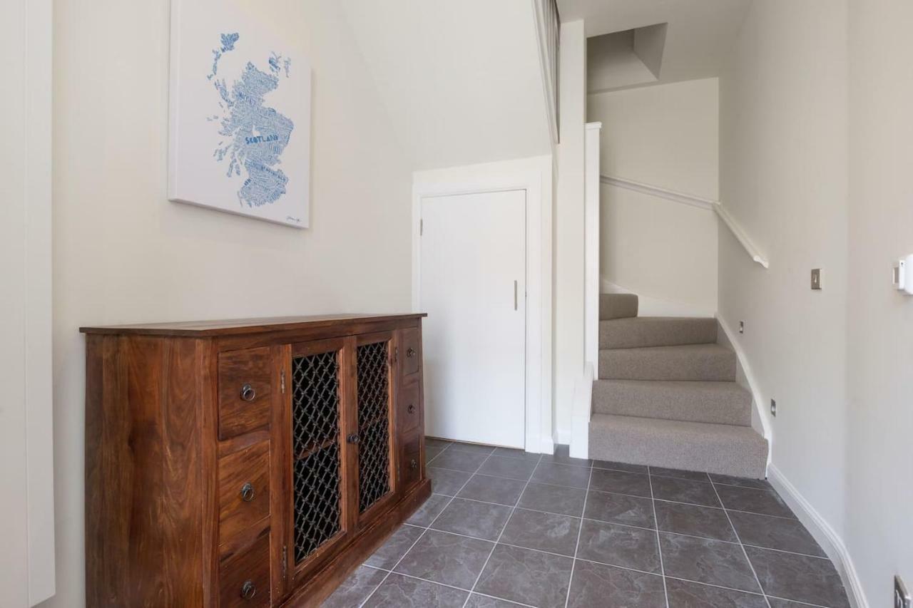 Joivy Trendy 1-Bedroom Main Door House In New Town 爱丁堡 外观 照片