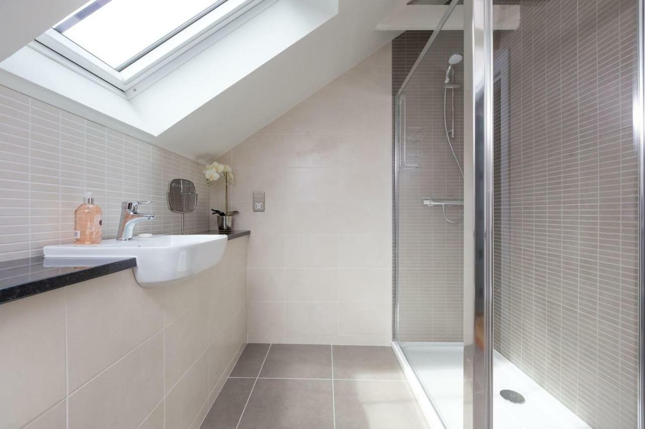 Joivy Trendy 1-Bedroom Main Door House In New Town 爱丁堡 外观 照片